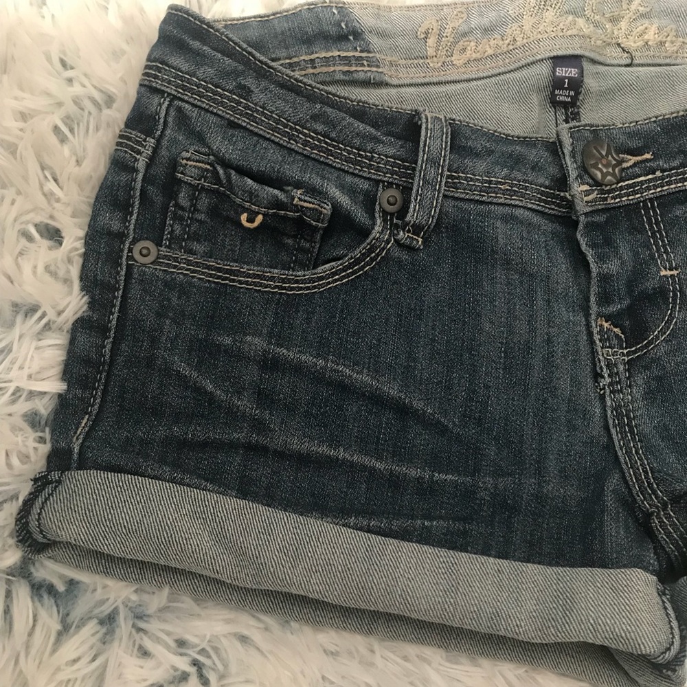 Vanilla star rolled up shorts - Picture 3 of 6